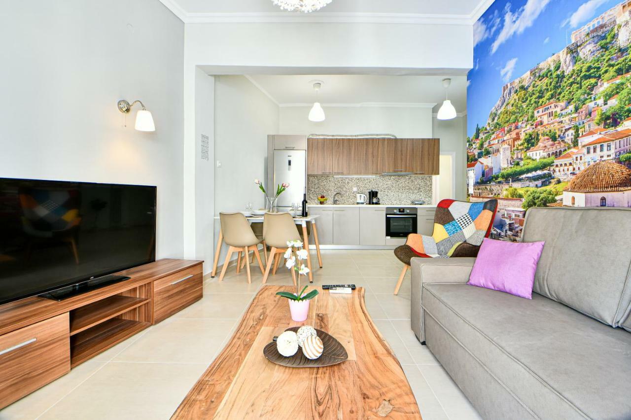 Appartamento Renovated Flat In Athens Perfect Location Esterno foto