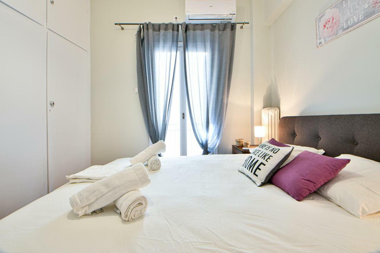 Appartamento Renovated Flat In Athens Perfect Location Esterno foto