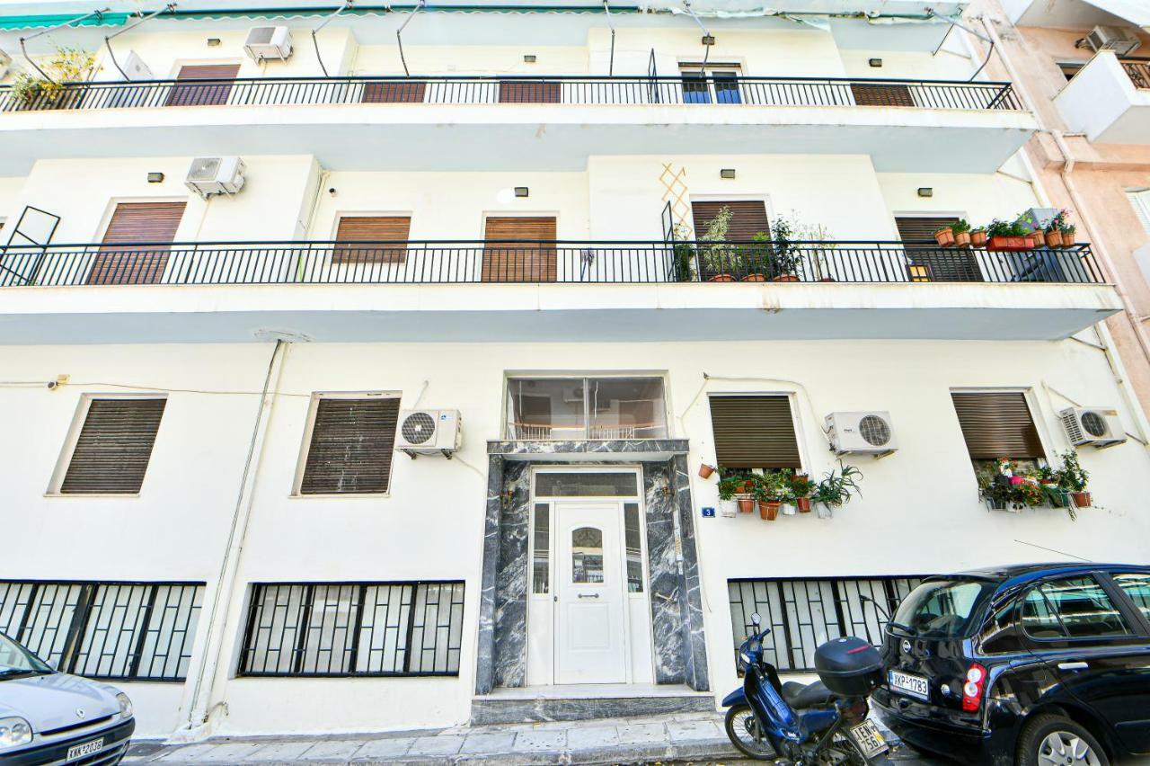 Appartamento Renovated Flat In Athens Perfect Location Esterno foto