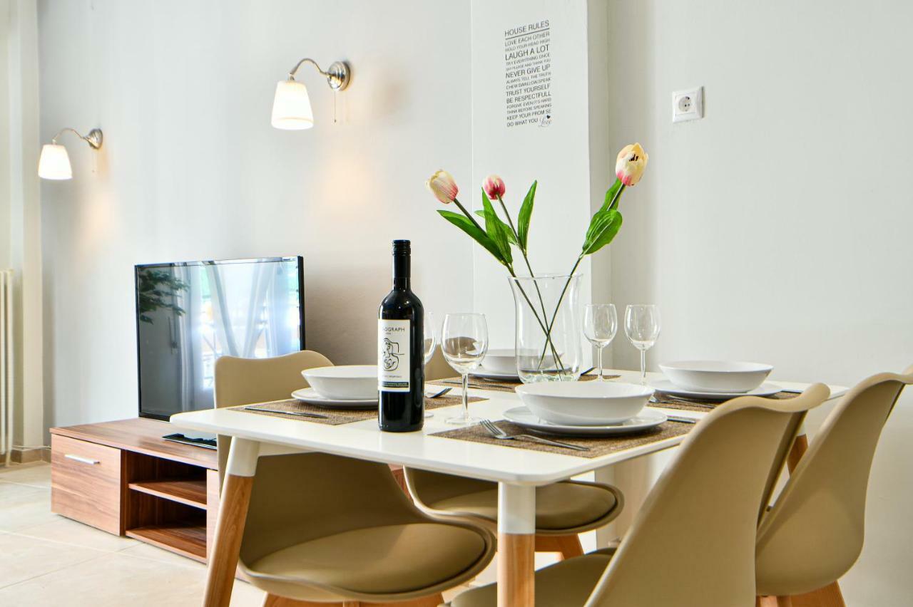Appartamento Renovated Flat In Athens Perfect Location Esterno foto